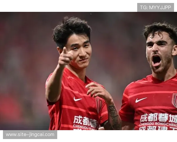 归化球员解禁助力韦世豪复出成都队冲冠关键两将续约成焦点