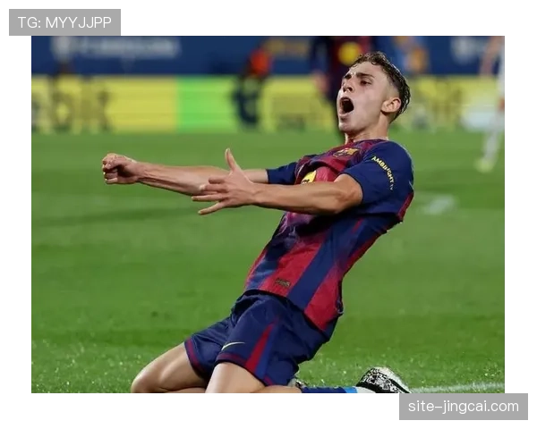 巴萨费尔明世界波中柱折射入网展现远射威胁能力